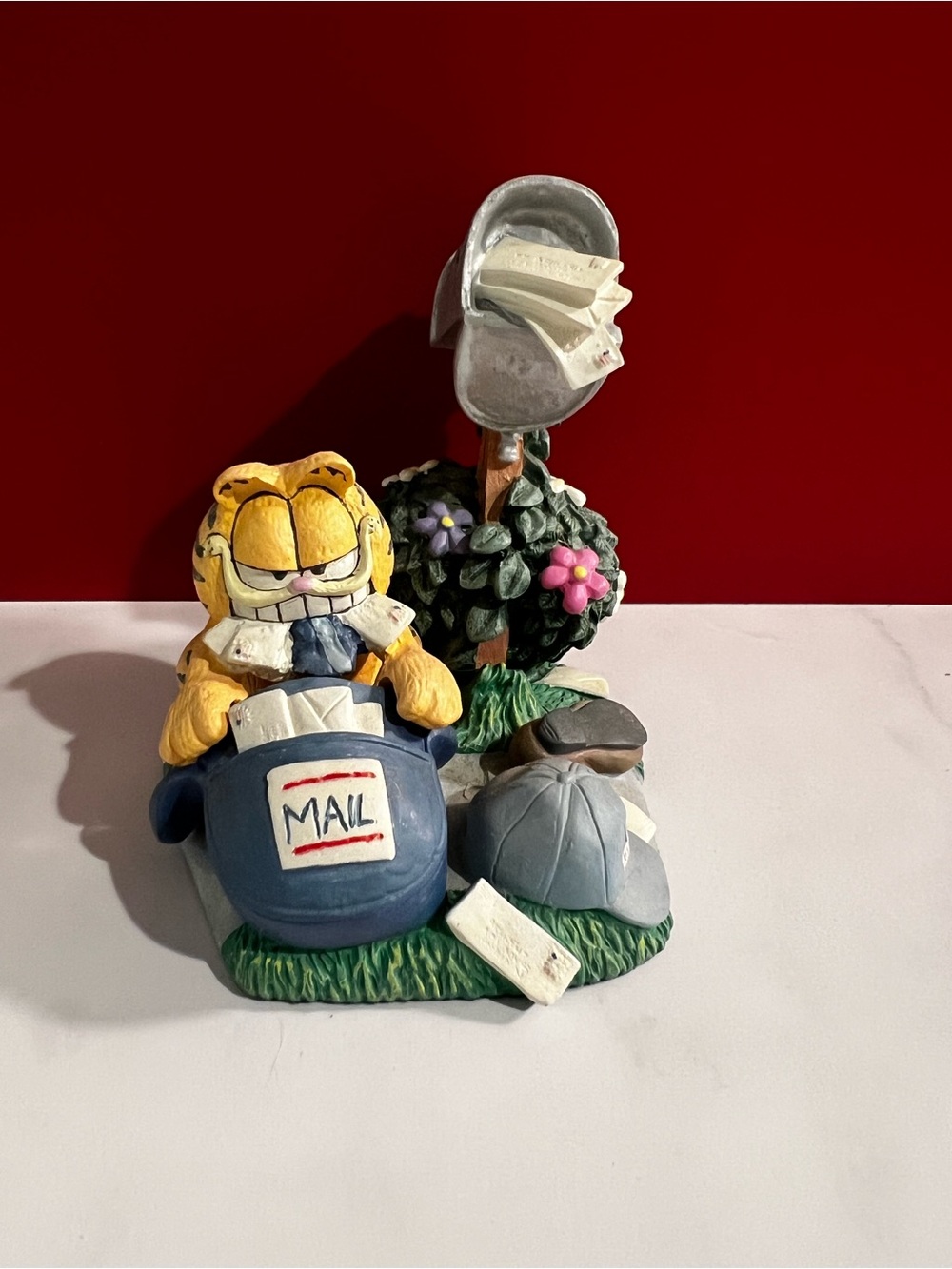 Danbury Mint Garfield Mailbox Figurine - Yellow, Blue, Green, Gray